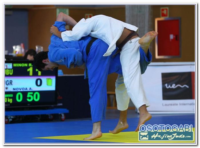 CEU2011 200006